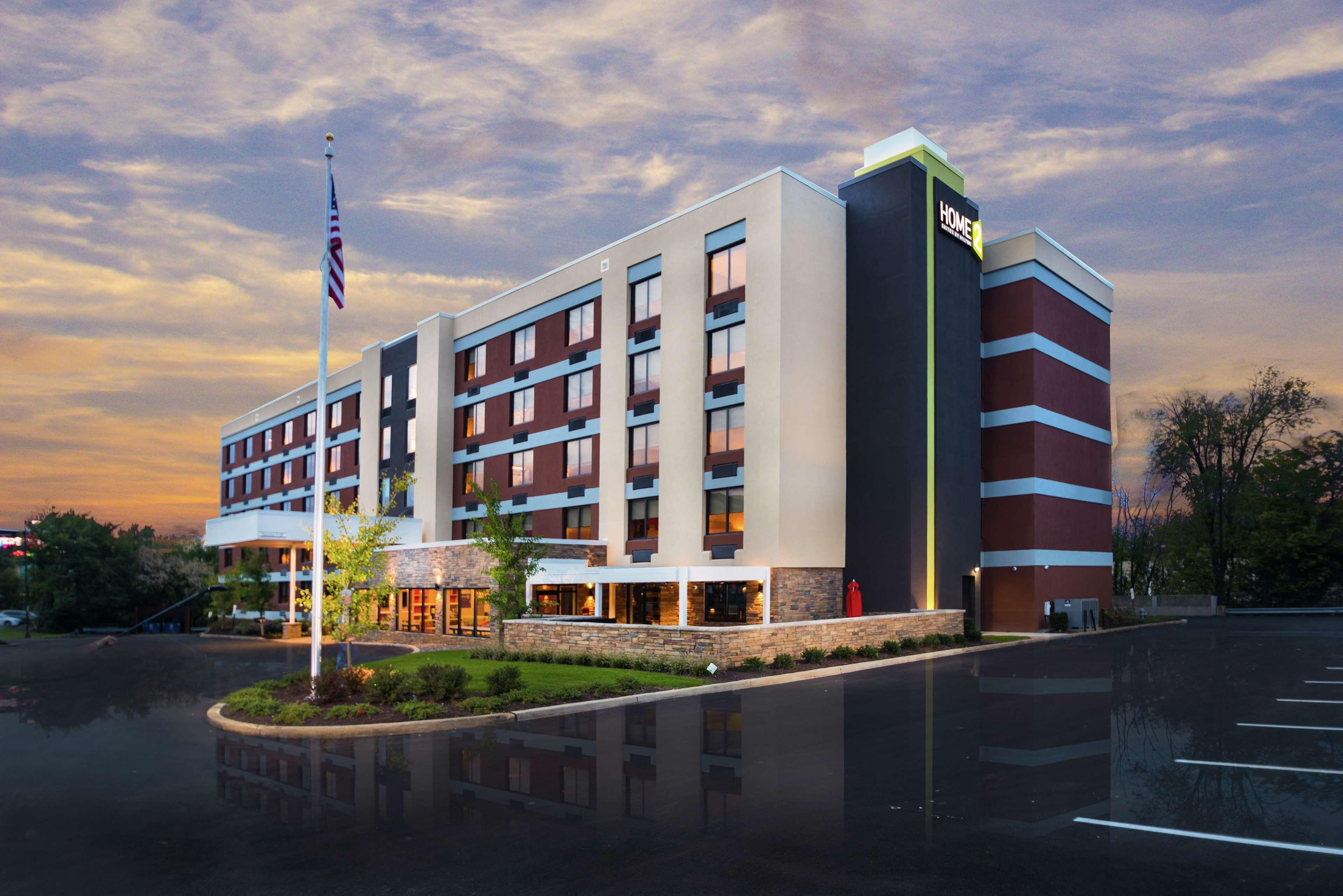Staying Near Plymouth Meeting Mall: 4 Historic Hotels Compared