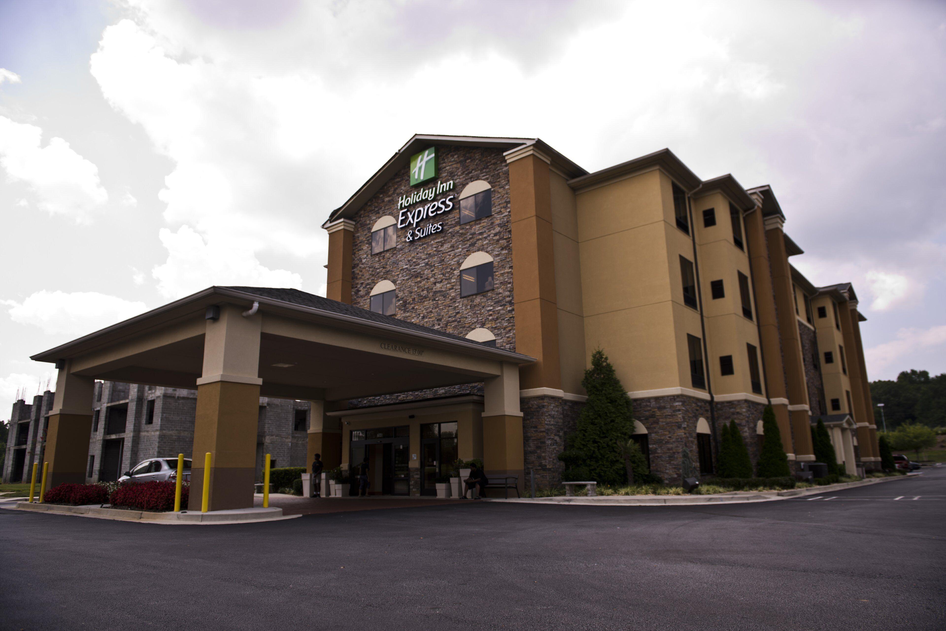 4 Smart 3-Star Hotels Near The Mall at Stonecrest