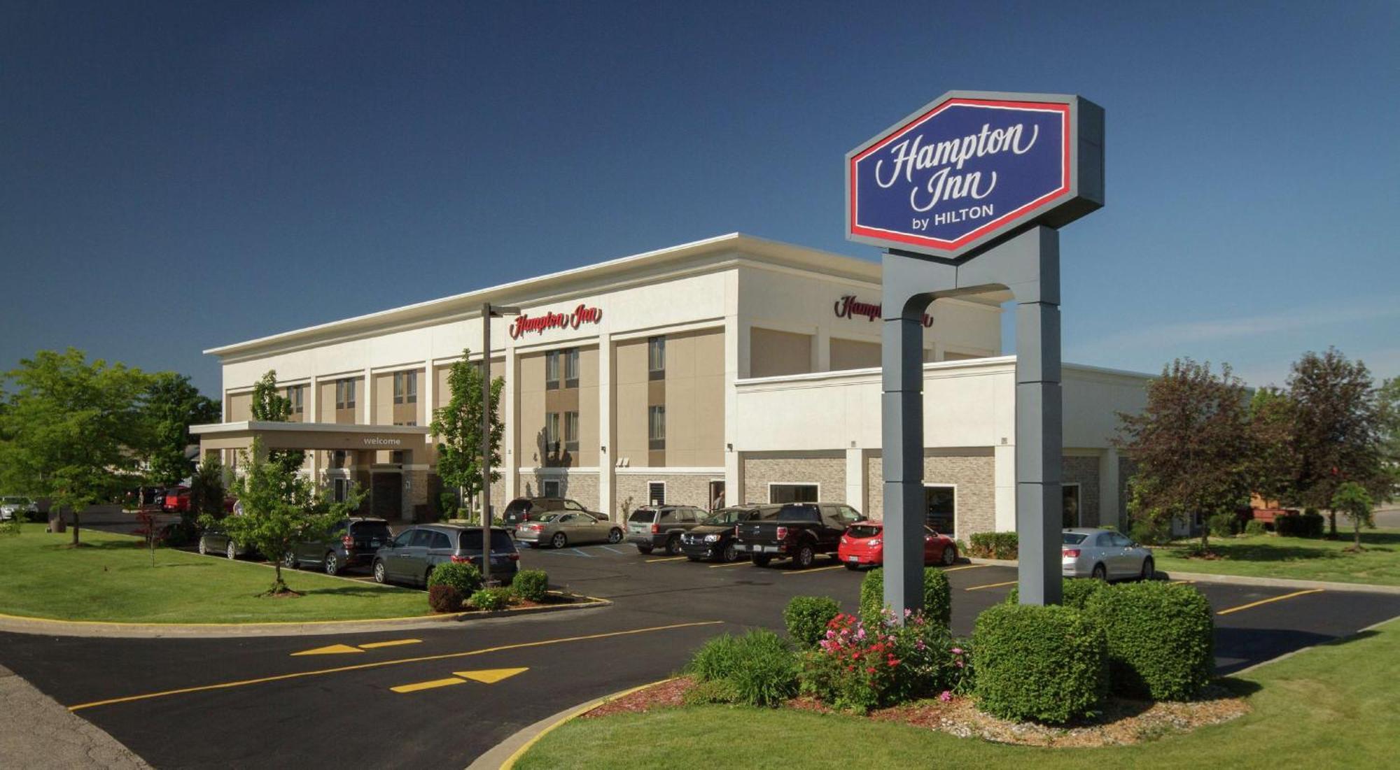 4 Romantic Hotels in Lake Michigan for a Perfect Couples Escape