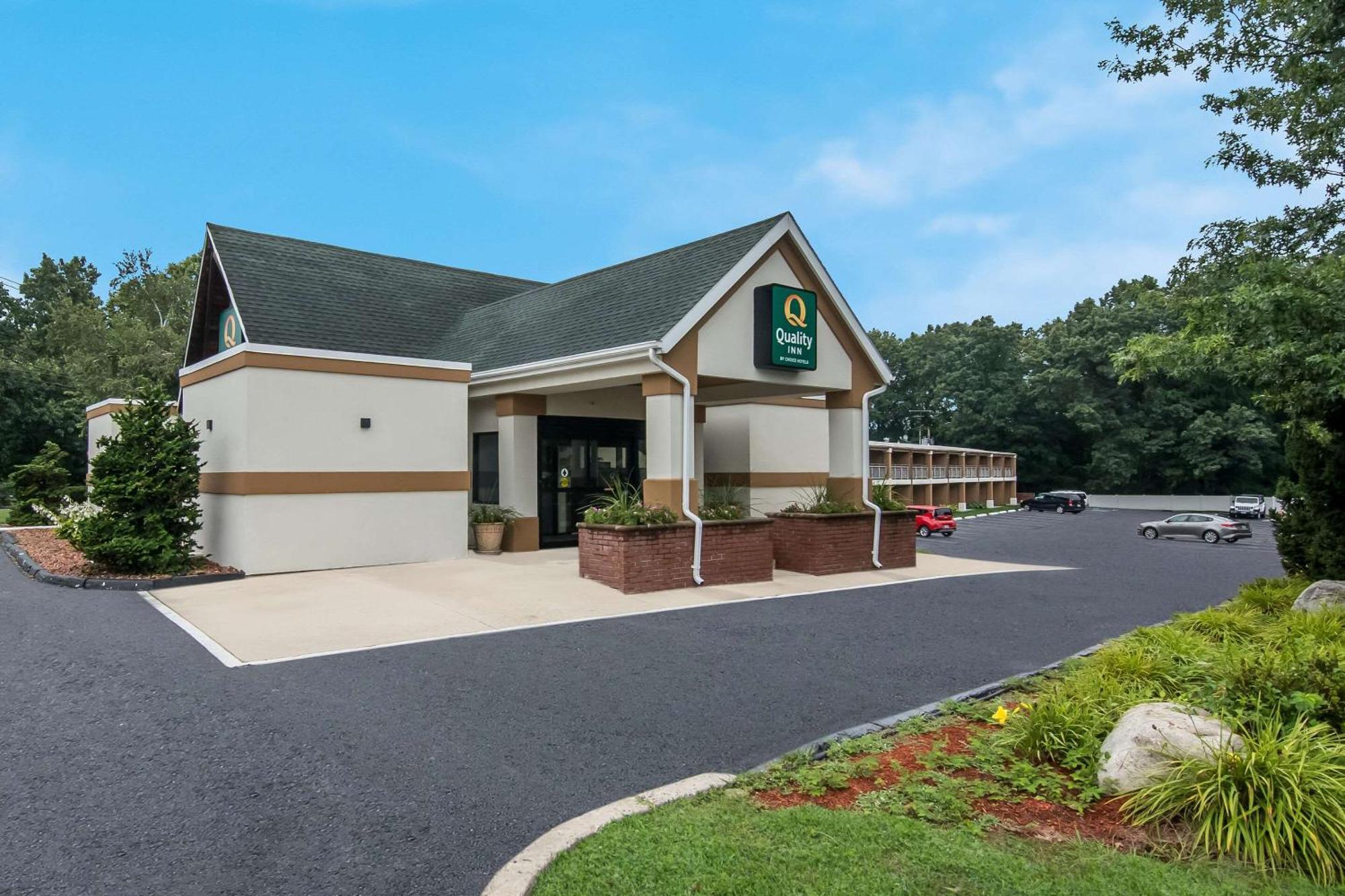 Staying in New England: 10 Quality Inn Hotels Compared