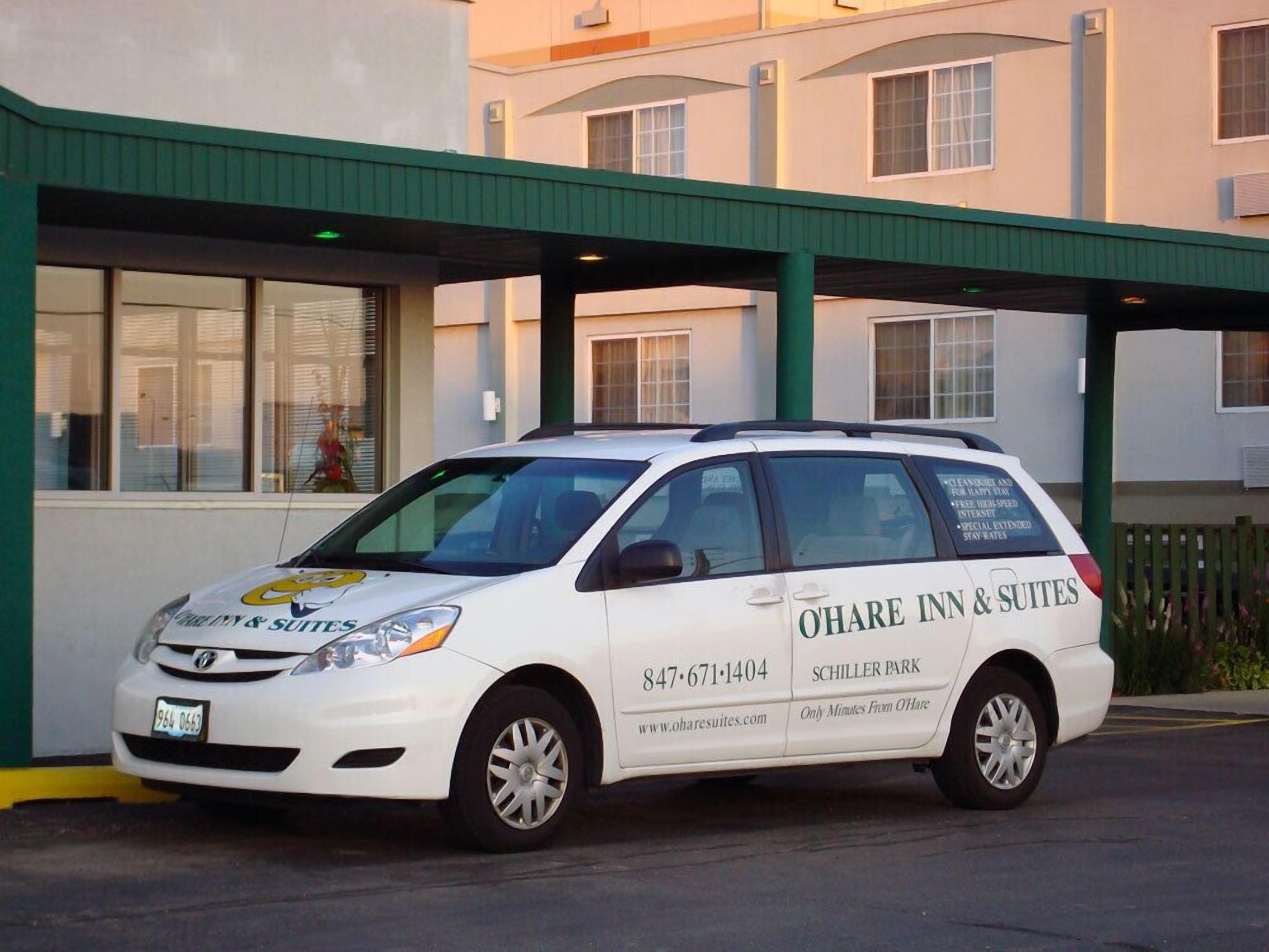 4 Smart Airport Hotels Near Fashion Outlets of Chicago