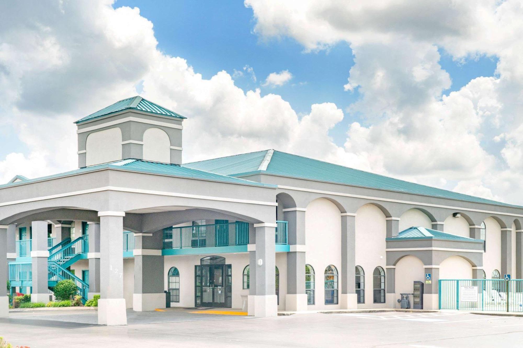 6 Smart Budget Hotels Near Tennessee Miller Coliseum