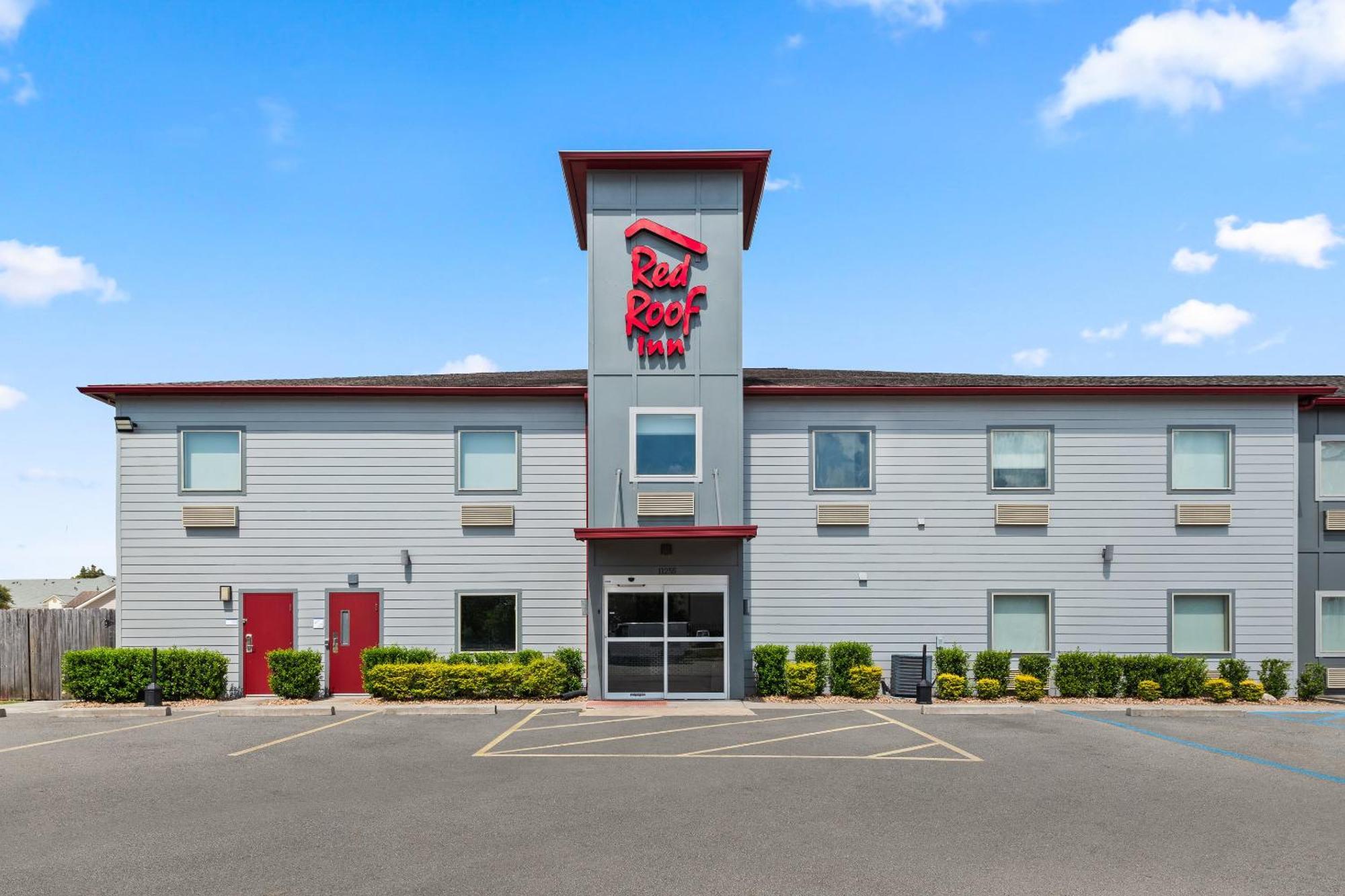 5 Affordable 2-Star Hotels Near N Sherwood Forest Park