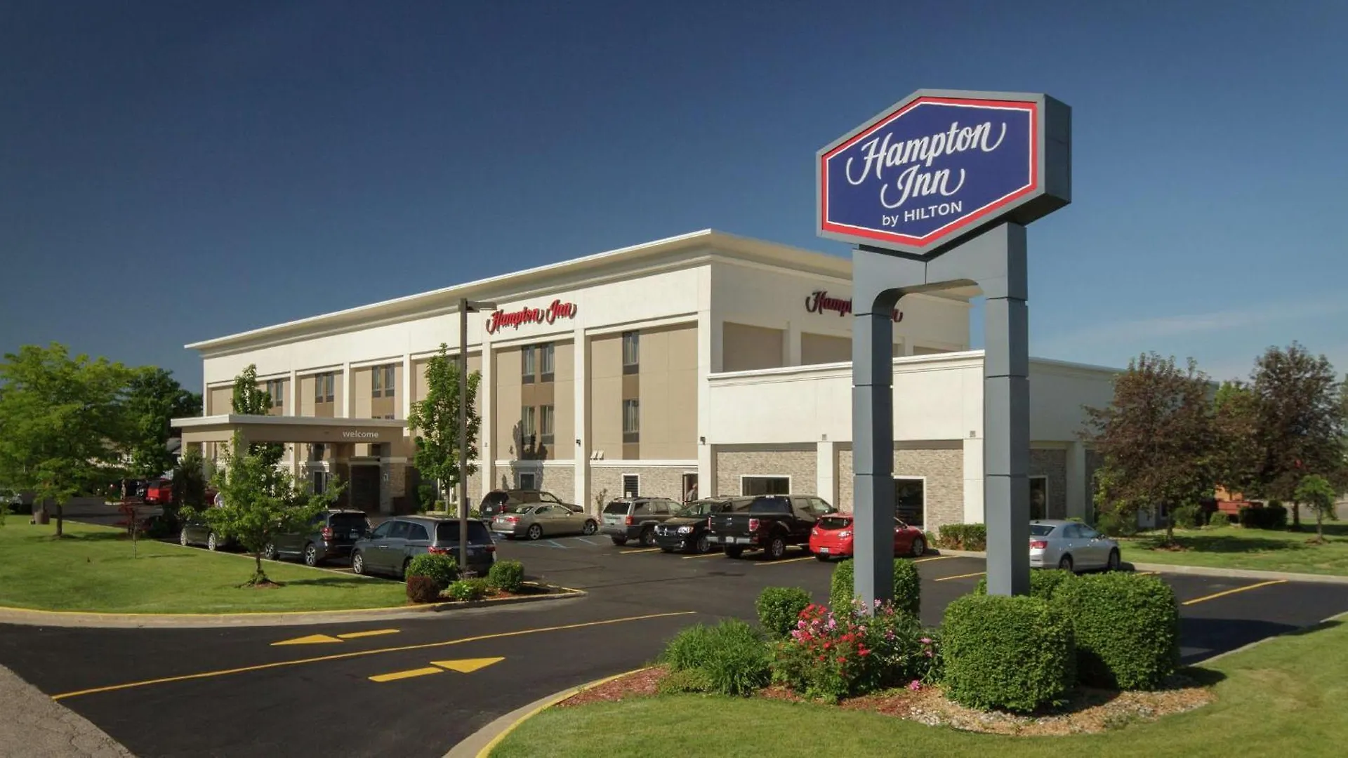 4 Romantic Hotels in Lake Michigan for a Perfect Couples Escape