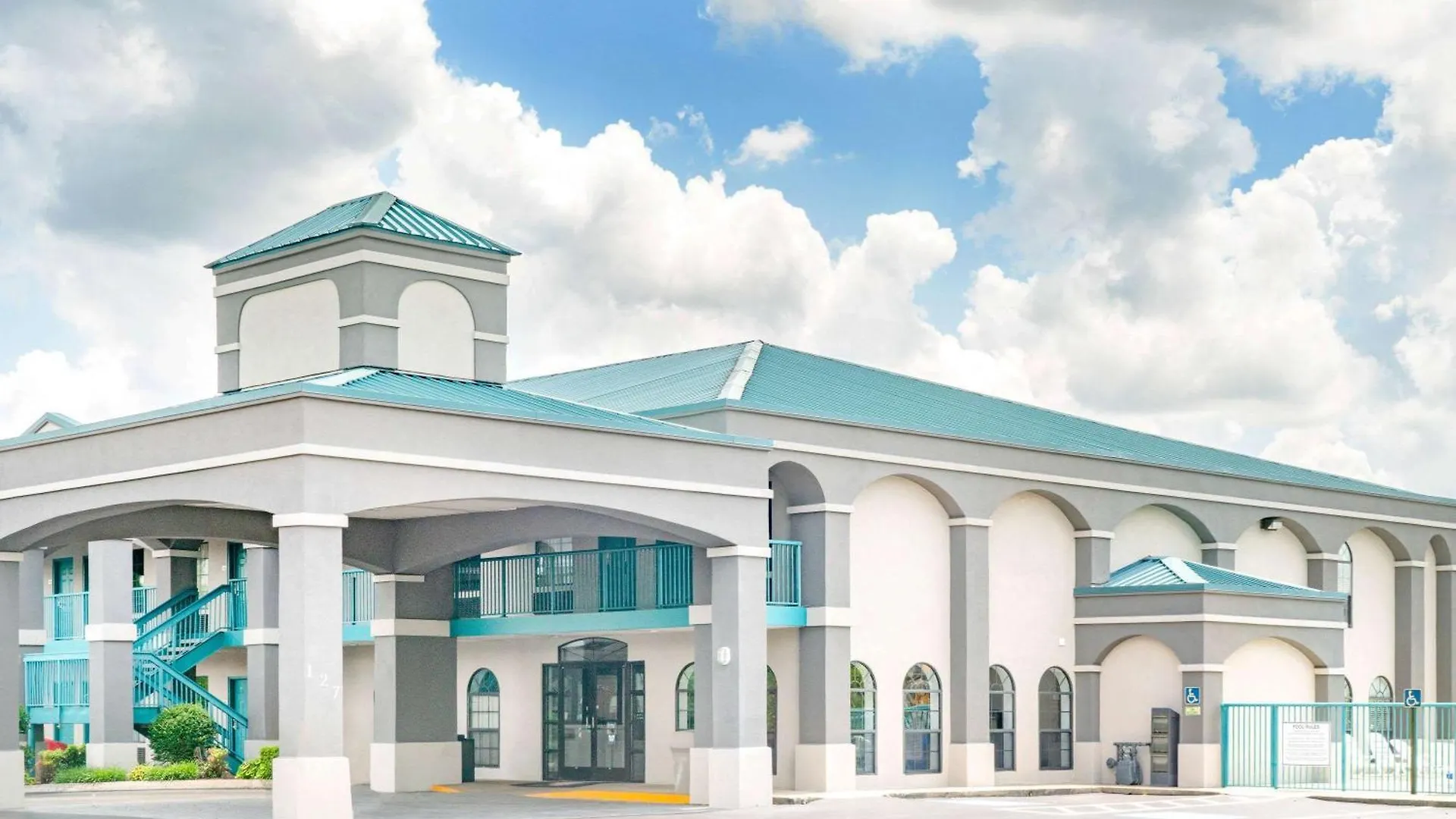6 Smart Budget Hotels Near Tennessee Miller Coliseum