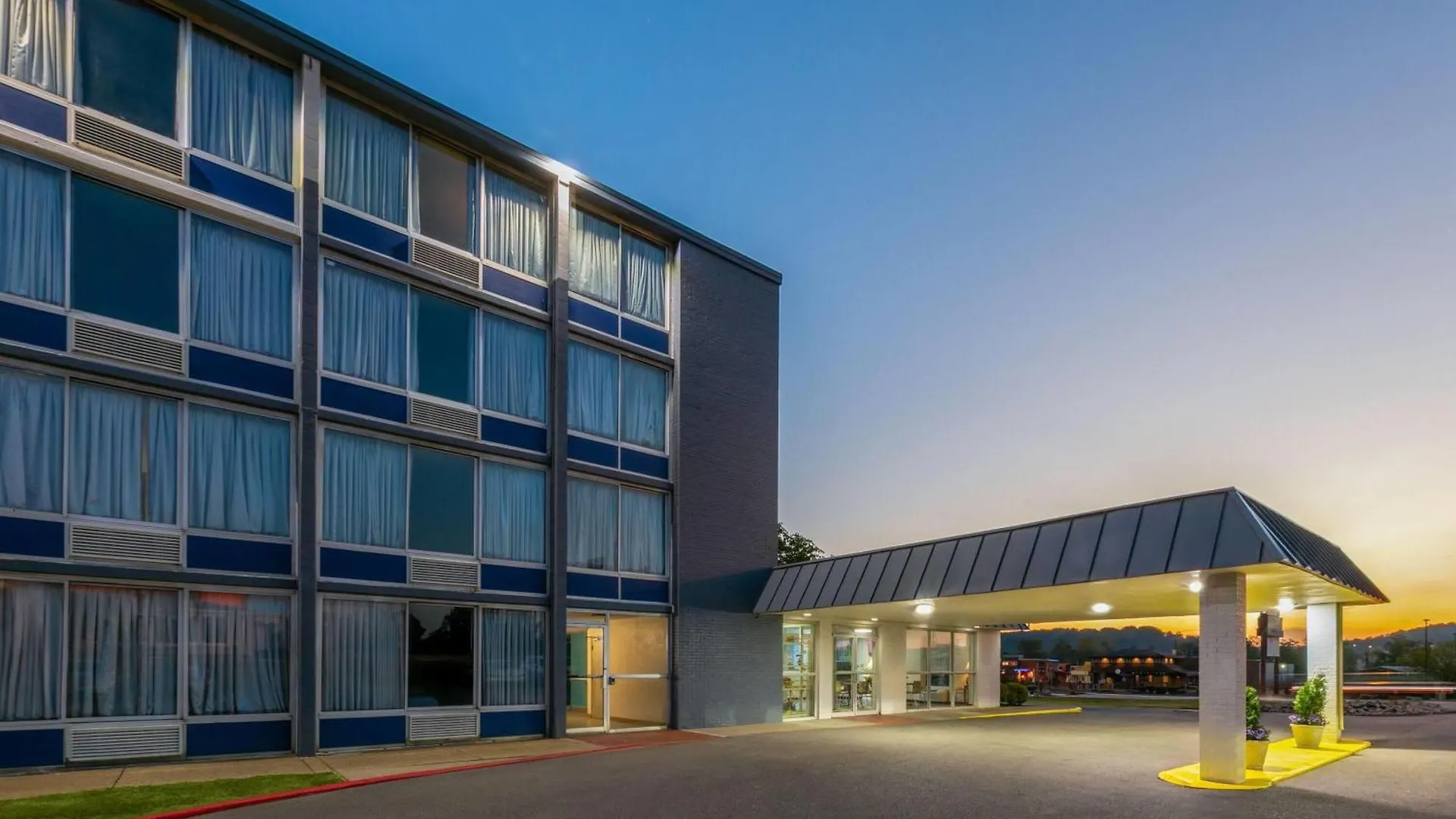 Best 5 Budget Hotels Near Hopalong Cassidy Museum, Cambridge