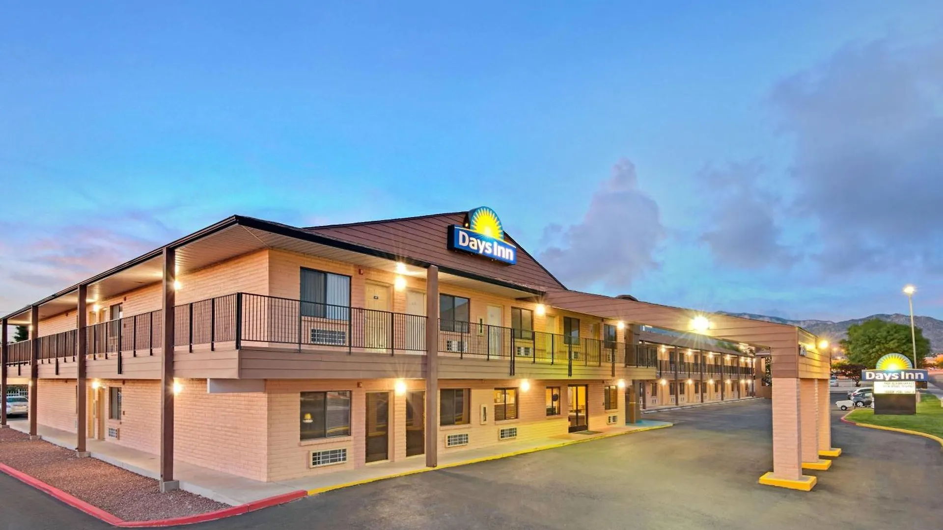 5 Budget Hotels Near University of New Mexico Worth Booking