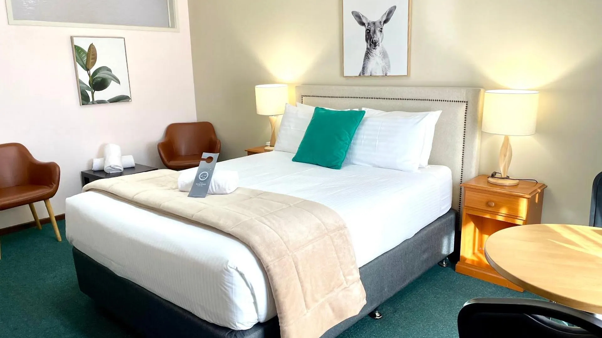 7 Top-Rated 4-Star Hotels Close to Lake Pertobe