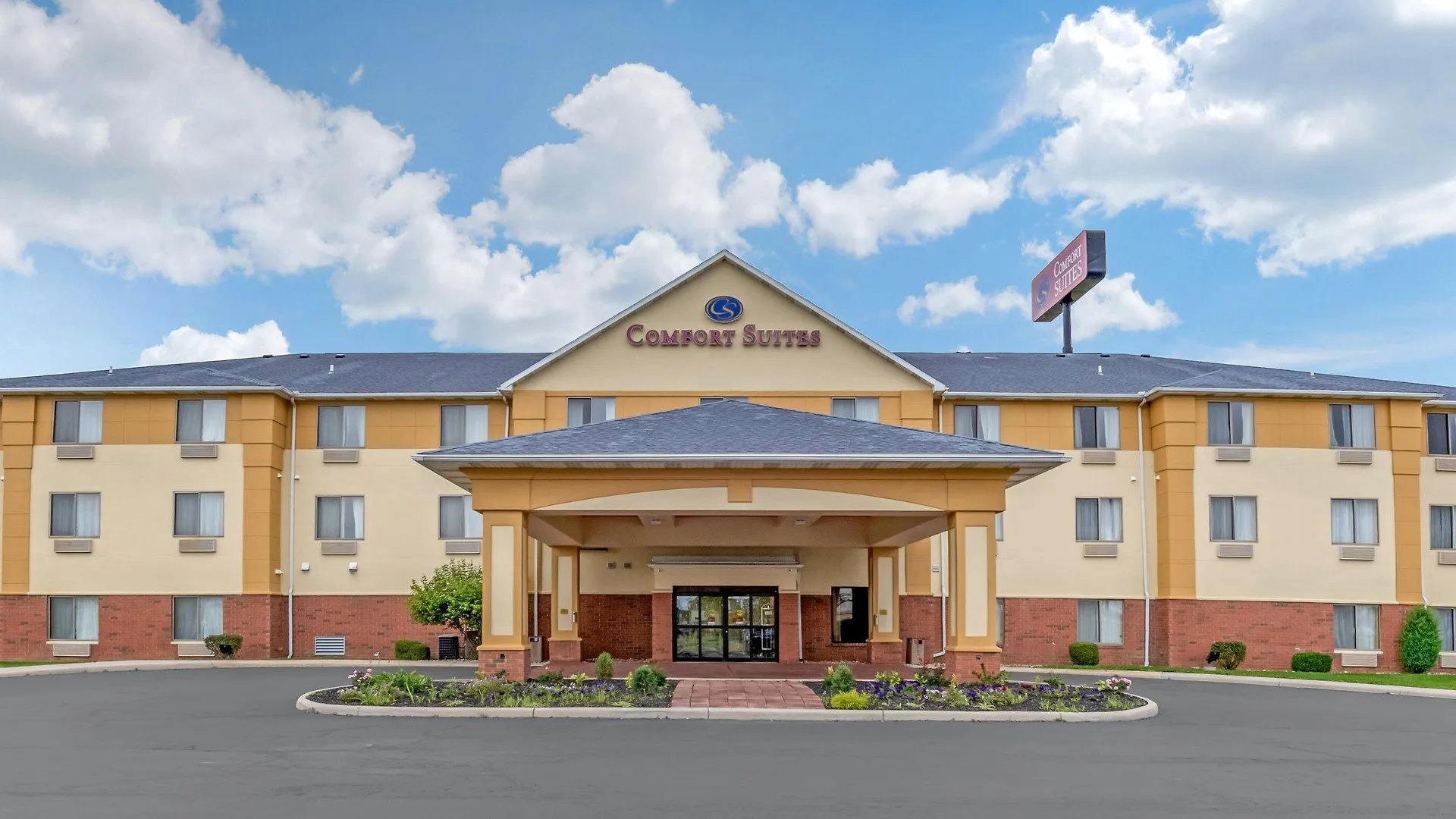 9 Ohio Hotels Where the Staff Actually Makes the Difference