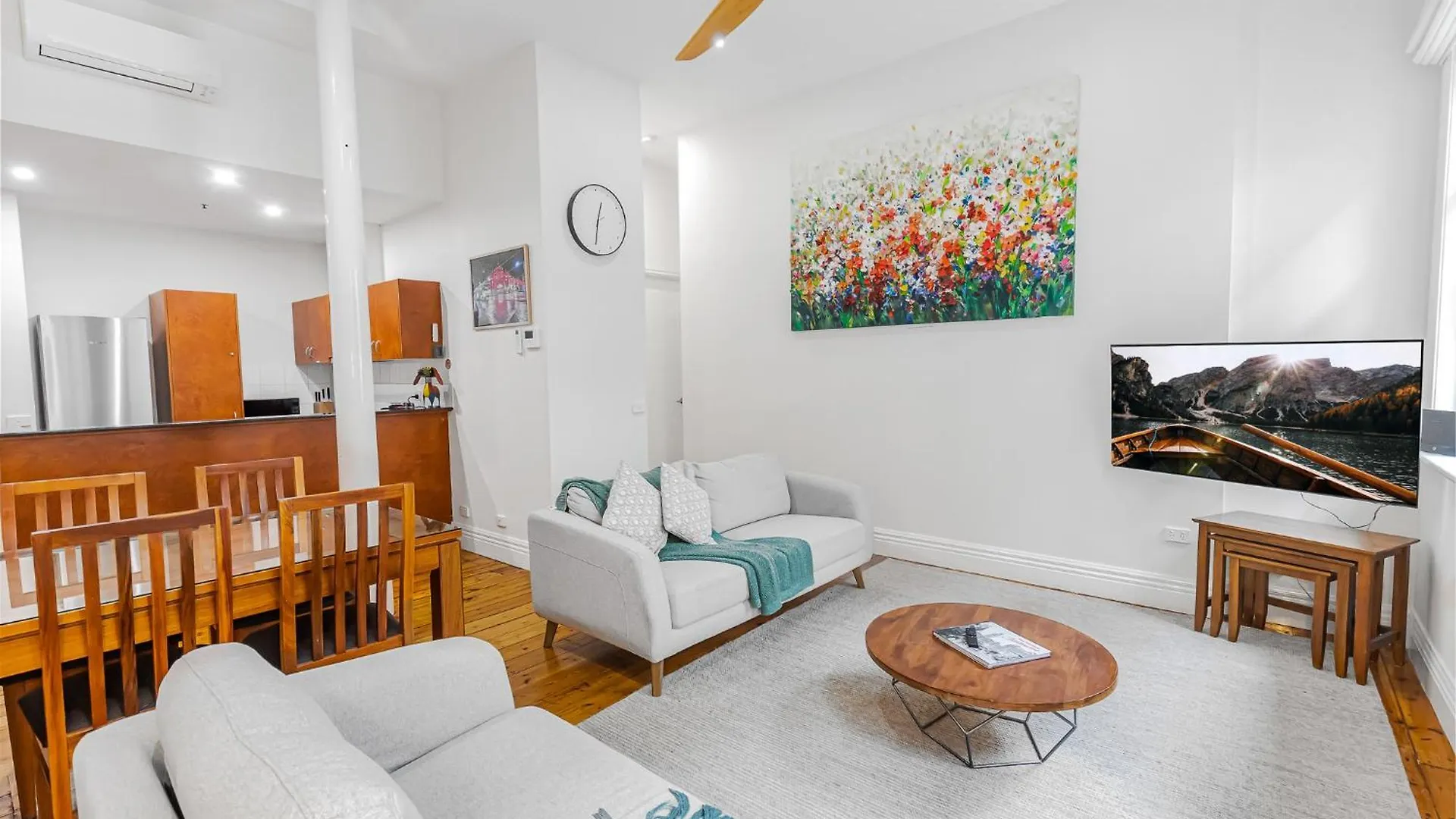7 Central Hotels Near Melbourne Museum for Easy City Access