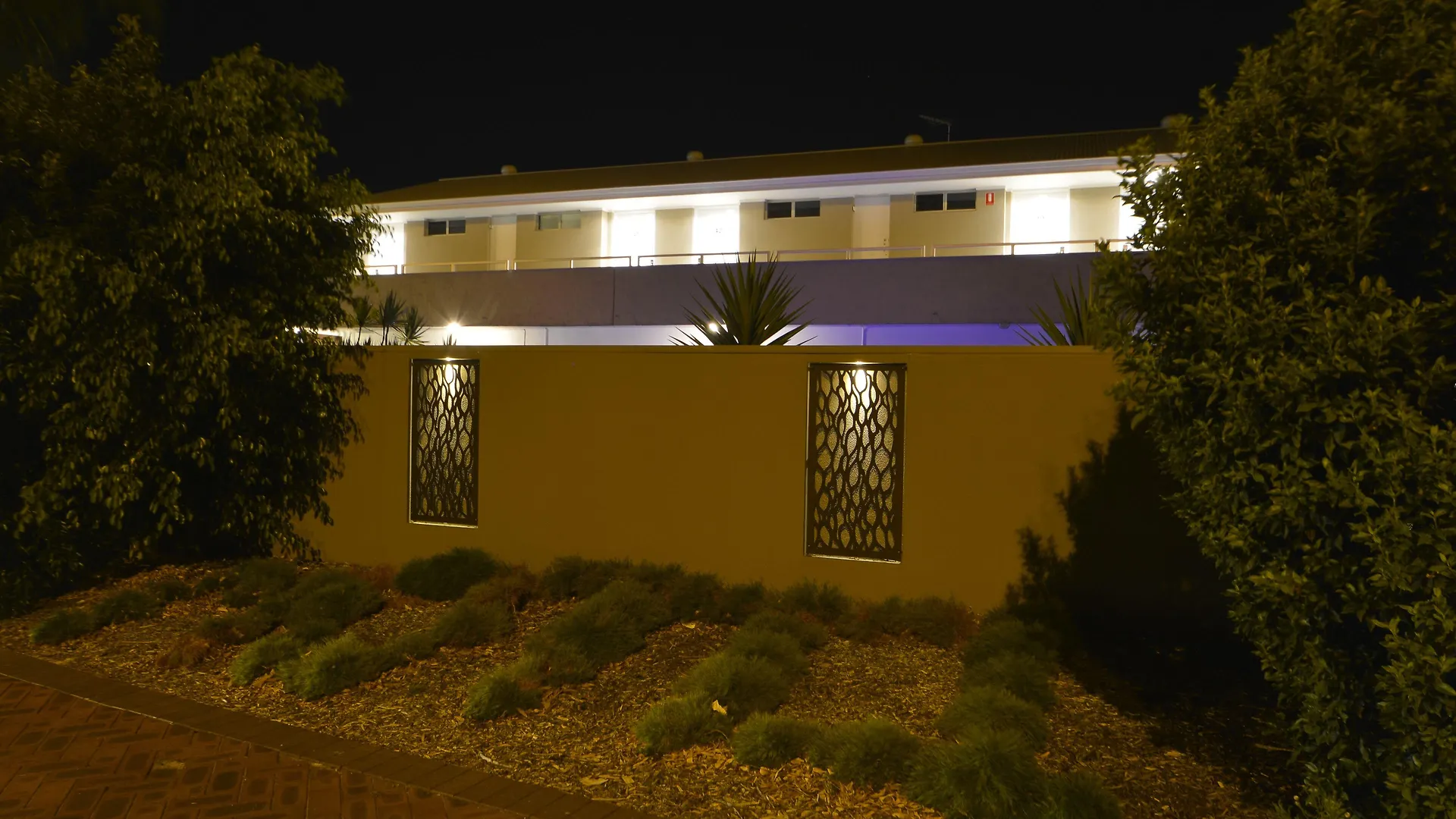 4 Best 4-Star Hotels Close to Parliament House Perth