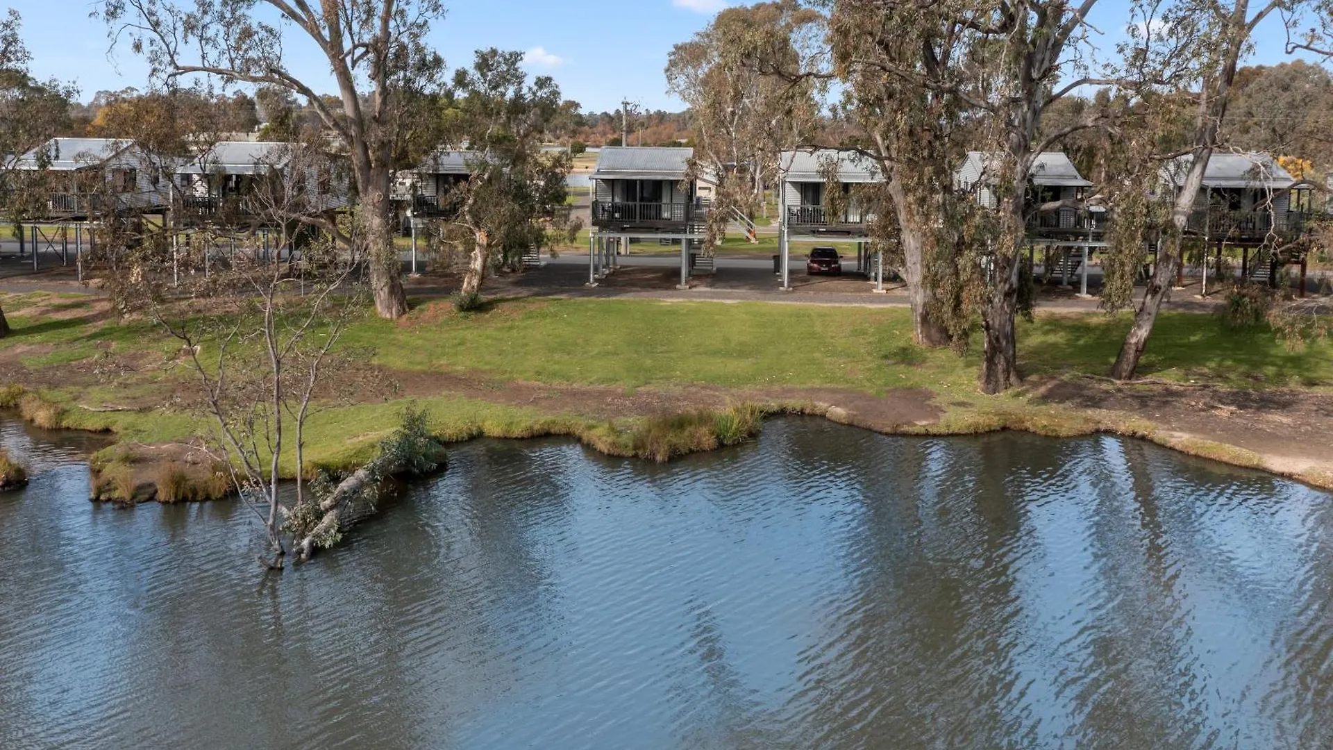 Staying in Australia & Oceania: 15 Three-Star Hotels Compared