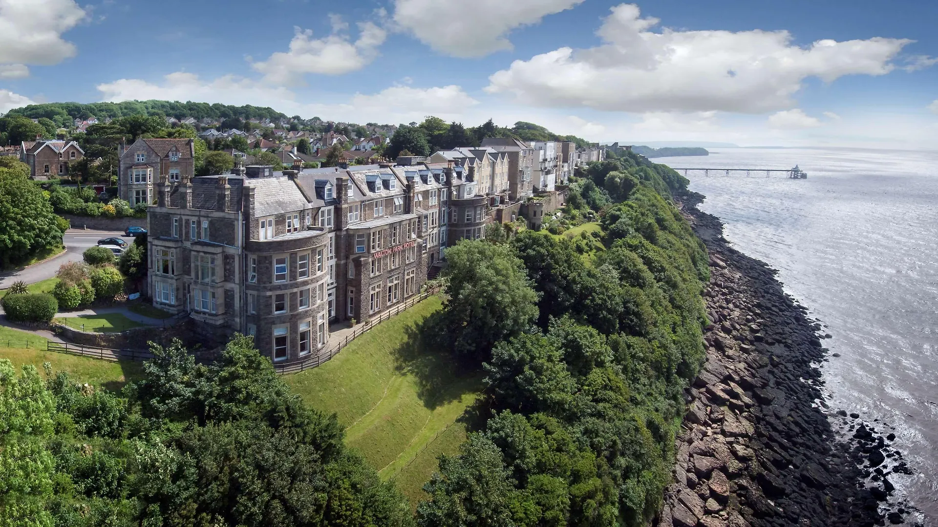 4 Solid Hotels Near Landmark Trust in Worle to Book