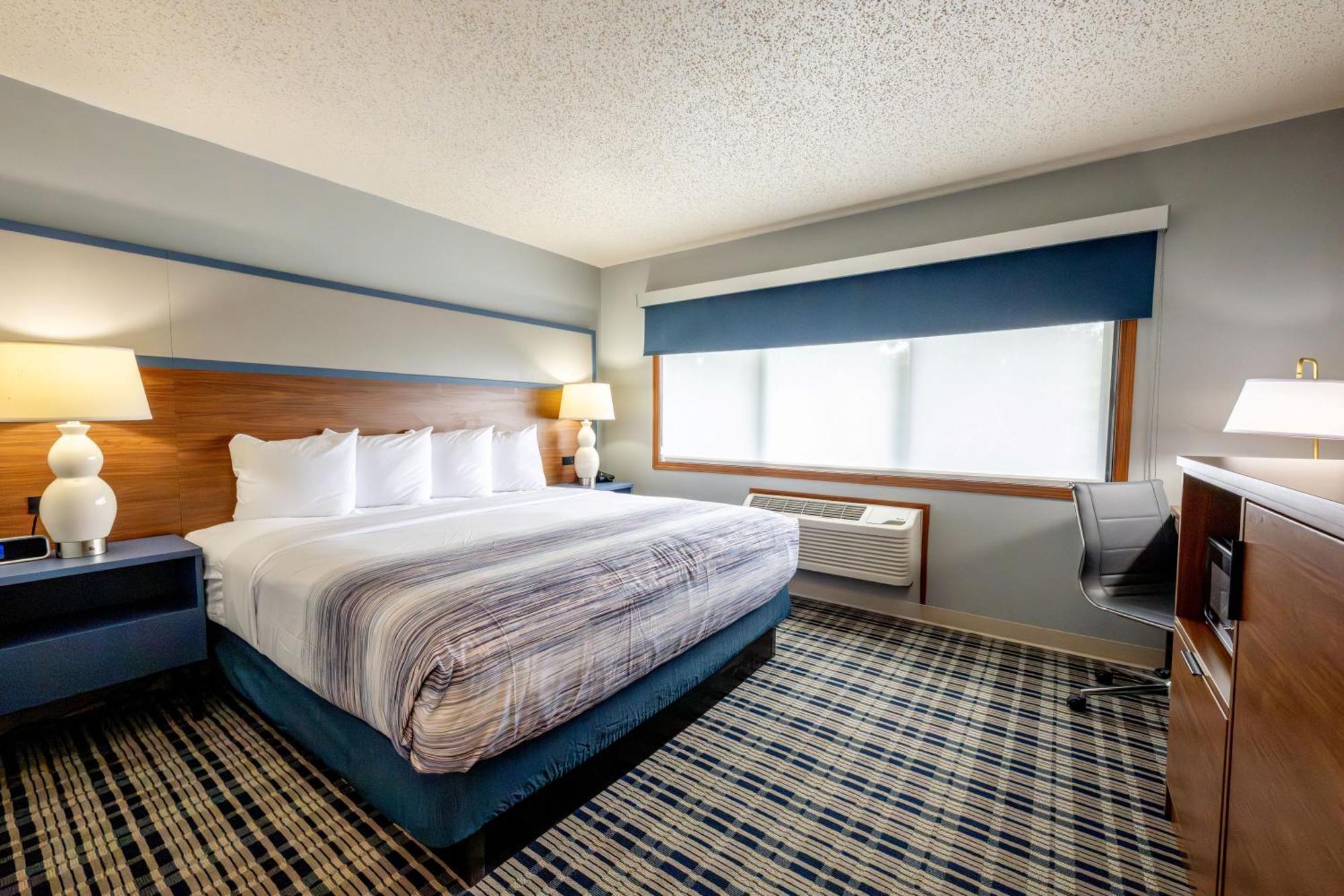 15 Budget Hotels In Lake Michigan Worth Booking Right Now