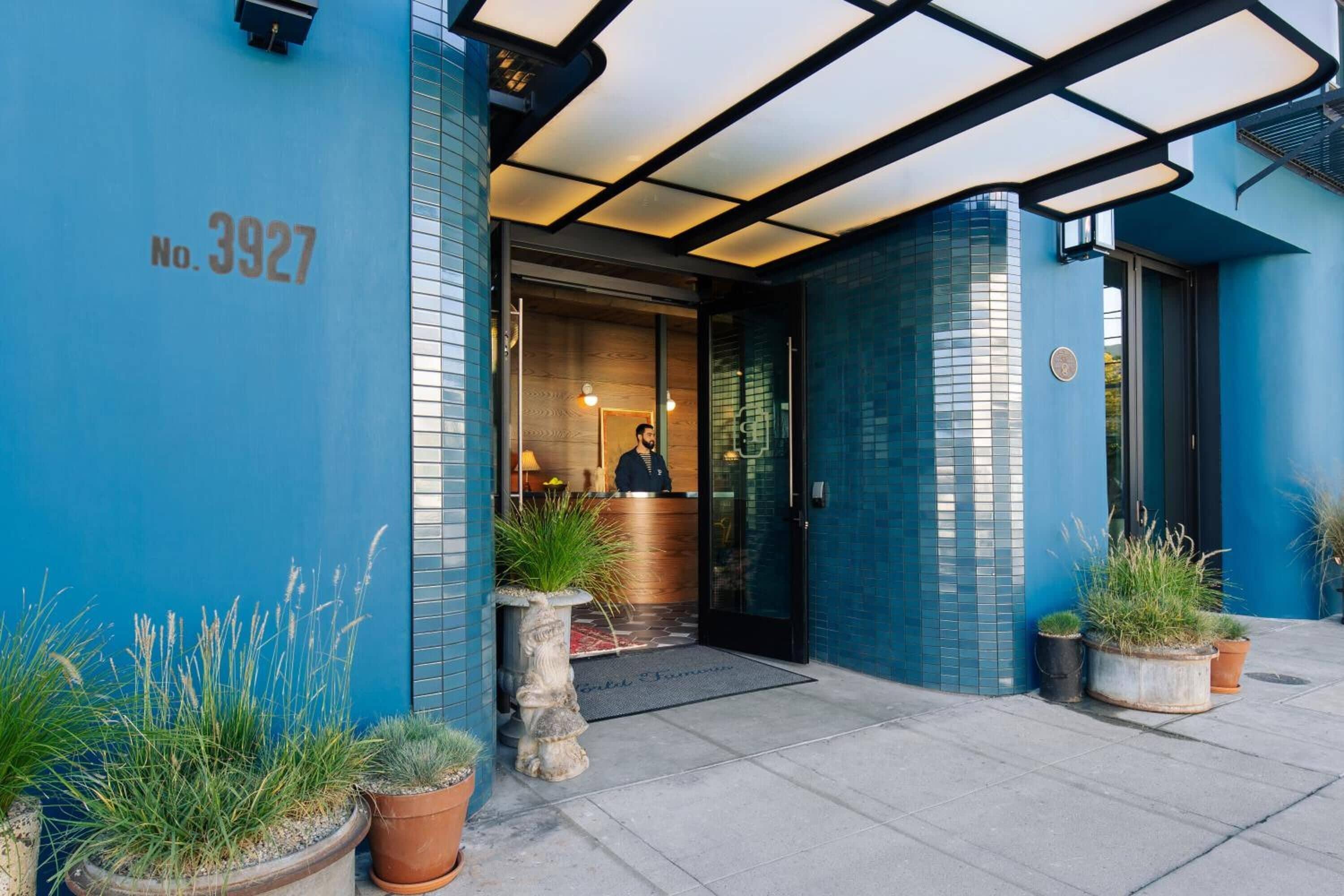 Where to Stay in Southern California: 5 Best 4-Star Hotels