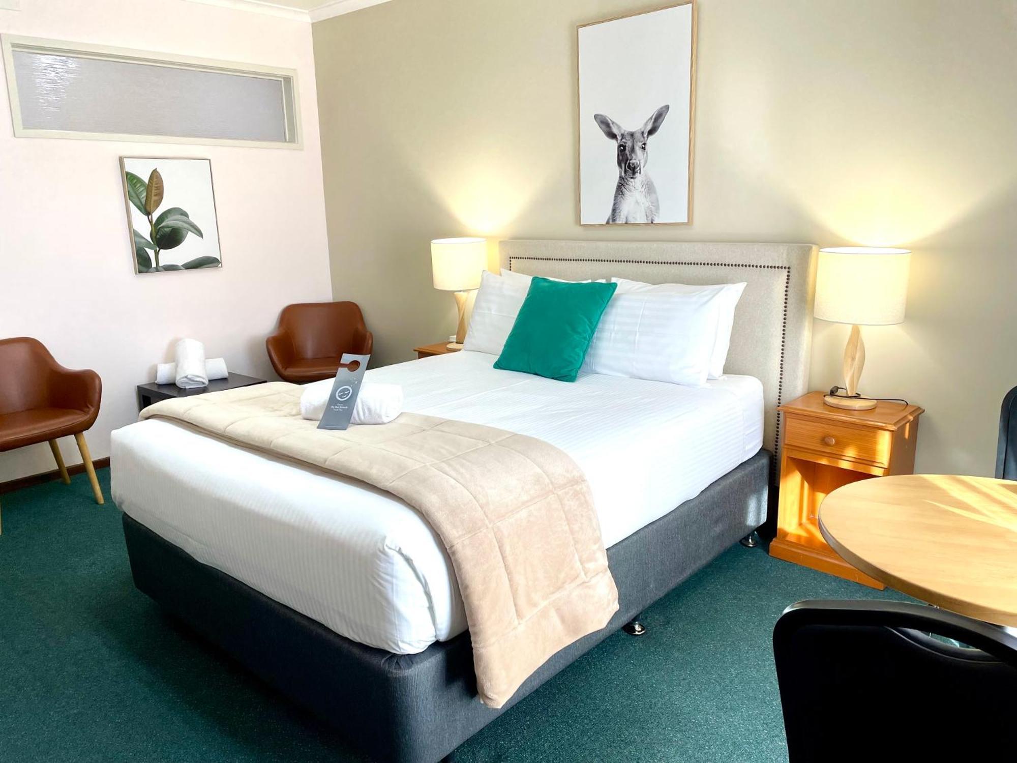 7 Top-Rated 4-Star Hotels Close to Lake Pertobe
