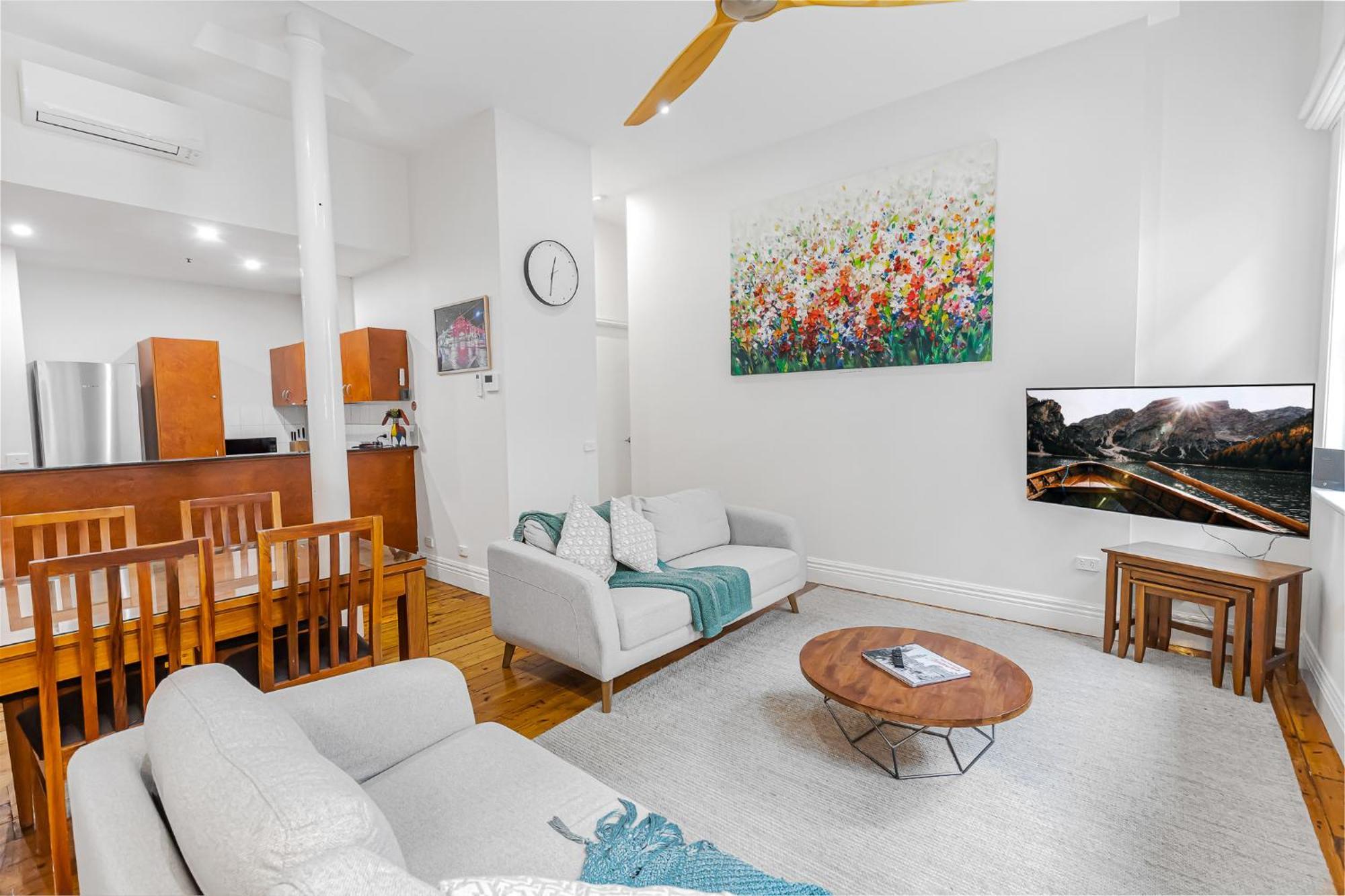 7 Central Hotels Near Melbourne Museum for Easy City Access
