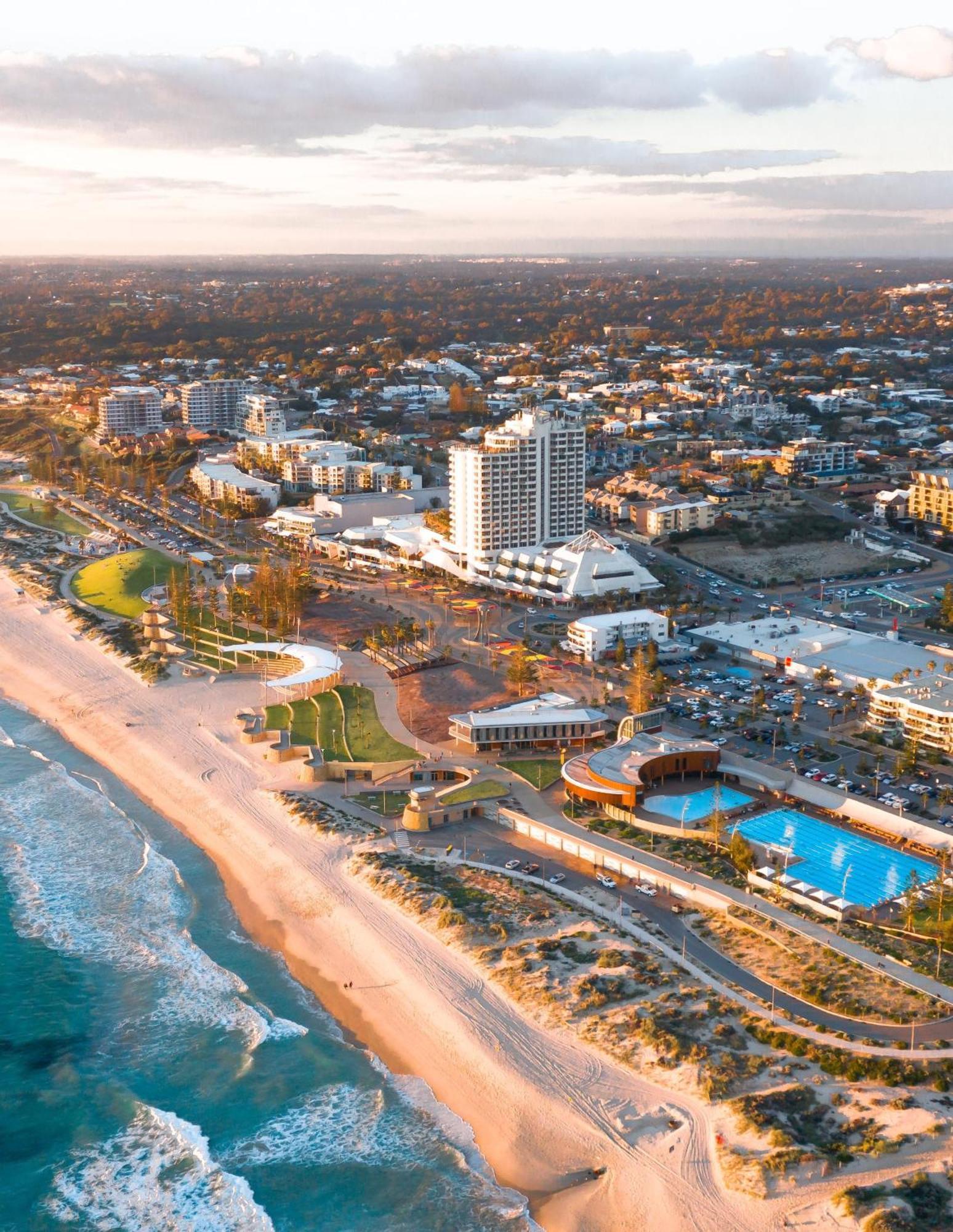 4 Design Hotels Near Domain Stadium Worth Booking