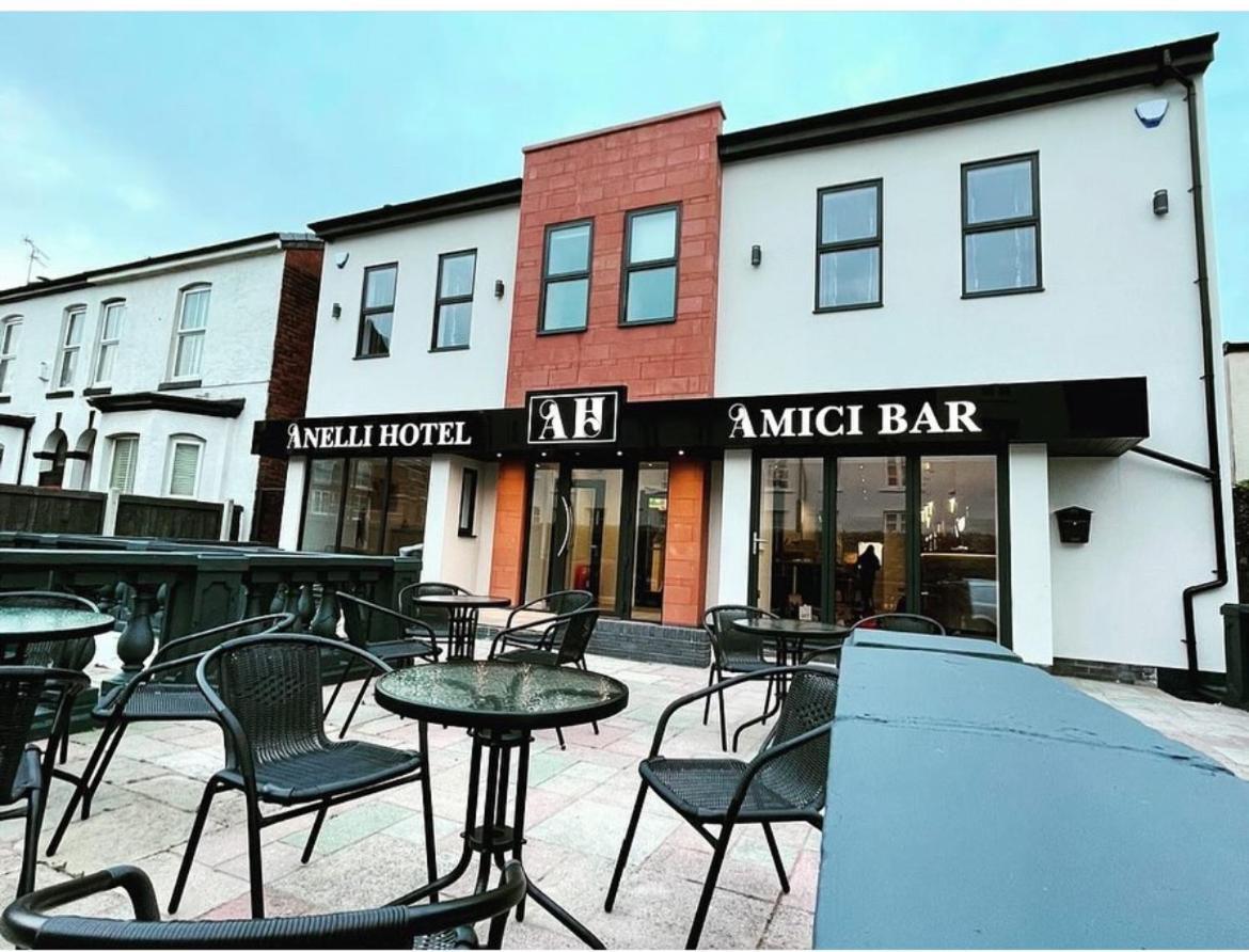 Where to Stay Near Meols Hall: 4 Hotels for Couples
